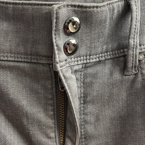 EUC WHBM High Rise Sculpt Slim Jeans - SZ 4 Gray - Picture 3 of 6